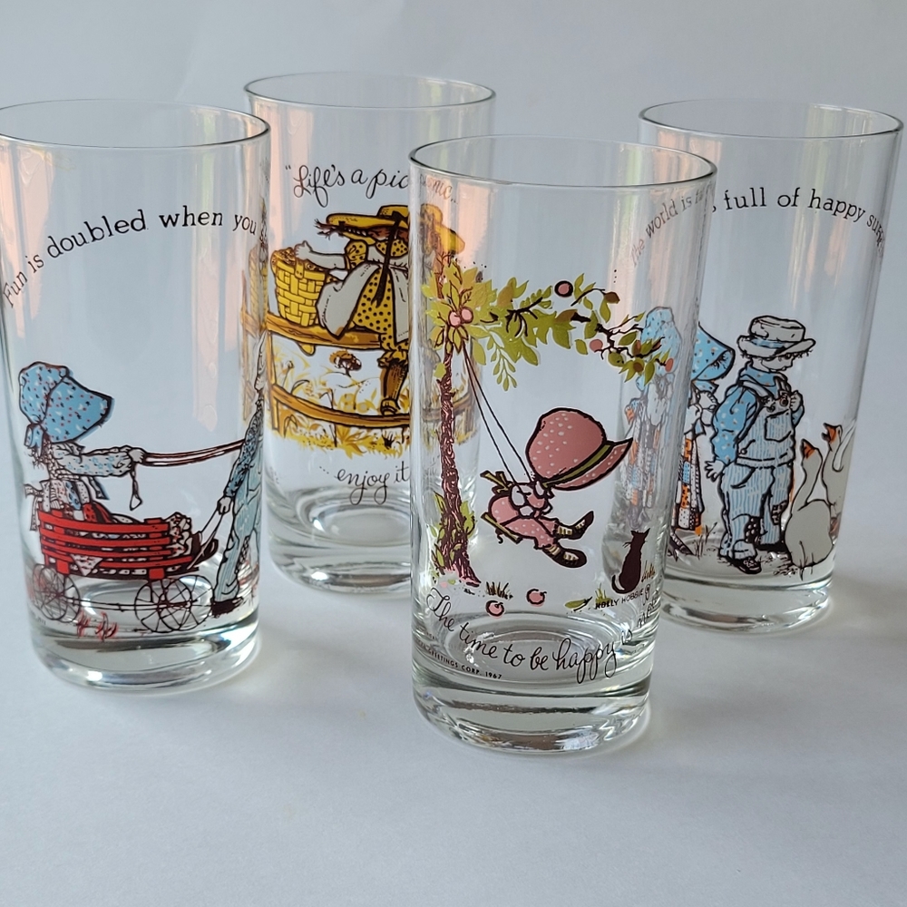 Vintage Holly Hobbie Glassware Set